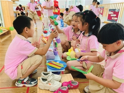 澥浦镇中心幼儿园成功创评六星级 